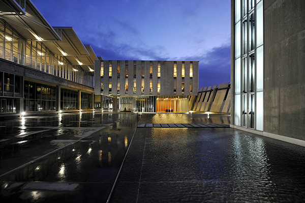 sobre enor instalaciones noche