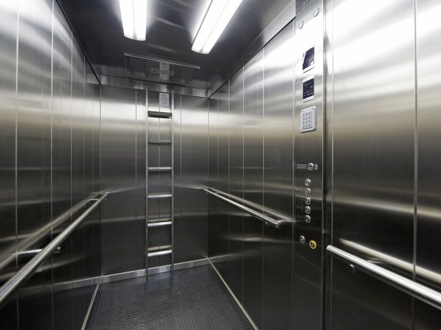 Buque Polar King-Queen