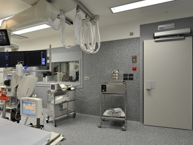 Puertas Hospital de Ourense