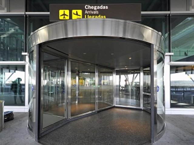 Puertas giratorias aeropuerto Lavacolla