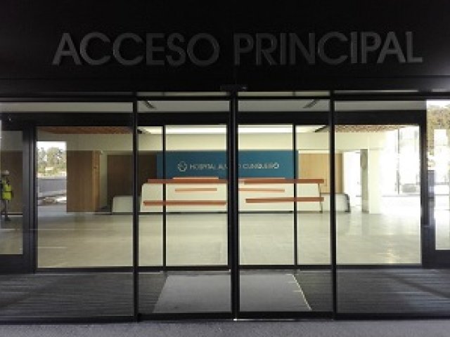 Puertas peatonales Hospital Alvaro Cunqueiro Vigo